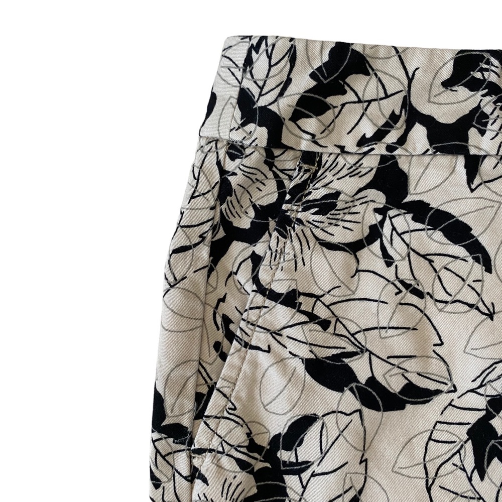 Loft tan and black floral women’s size 10 shorts 4" inseam pockets belt loops - Picture 8 of 10